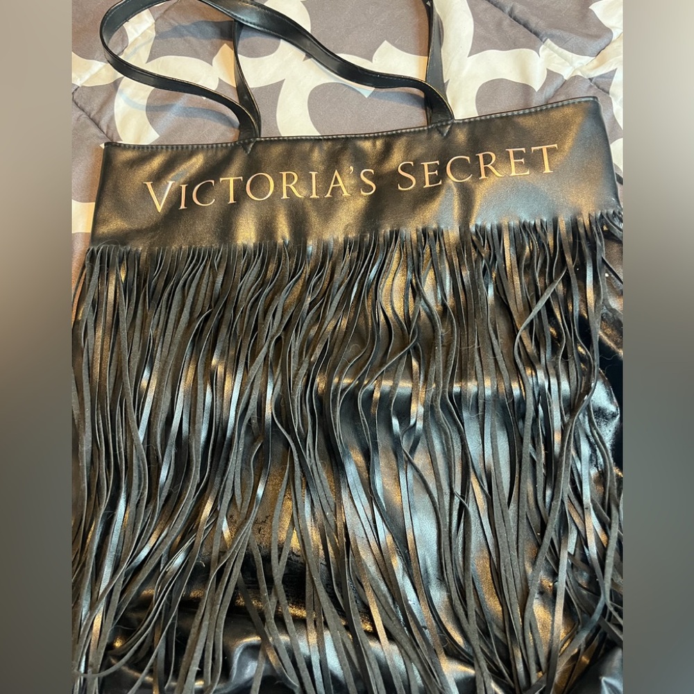 Victoria's Secret NEW Tote Bag Purse Black Fringe Large Shopper Handles New.., m